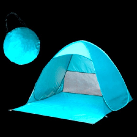 Pop-up beach tent provide enhanced outdoor comfort 💕 NWT - Picture 1 of 4
